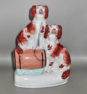 Antique Staffordshire Flatback Pottery, Two Spaniels With Barrel - Picture 1 of 3