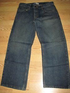 NWOT Mens LEVI SIGNATURE Straight Leg Denim Jeans 31 X 27