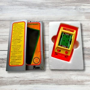 Vintage Electronic Football Game BANDAI 1980's COMPLETE - Picture 1 of 3