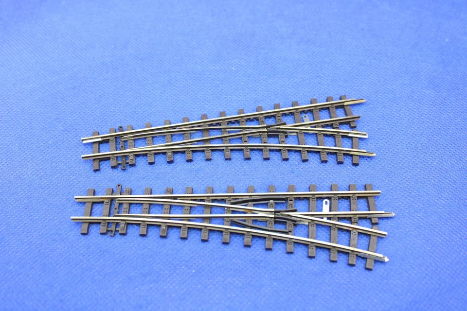 Pilz Spur H0e 2 x Schmalspurweiche rechts/sehr guter Zustand - Bild 1 von 2