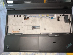 Lenovo Thinkpad W540 Gehäuse inkl. Trackpad, Lautsprecher und Displaykabel. - Bild 1 von 3