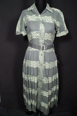 Vintage Deadstock 1950'S Never Worn Green Cotton Print Dress Size 6+ With Tags - Image 1 of 4