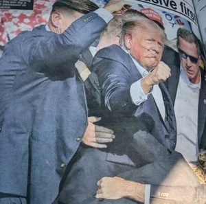 2pcs Newspapers -Assassination attempt on Trump- Sun, July 14, 2024 - Picture 1 of 4