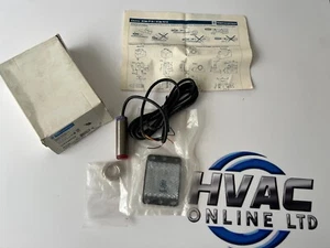 Telemecanique XU9 N18PP340 sensore fotoelettrico 12...24VDC Schneider 072766 - Foto 1 di 8