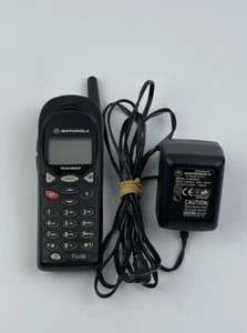 Téléphone Vintage Motorola T2288 avec Chargeur - Photo 1 sur 4