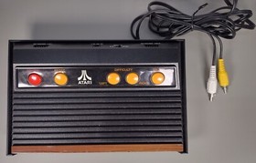 Pre-Owned Atari Flashback 2 Classic Game Console w/ 4 controllers, Cords -TESTED