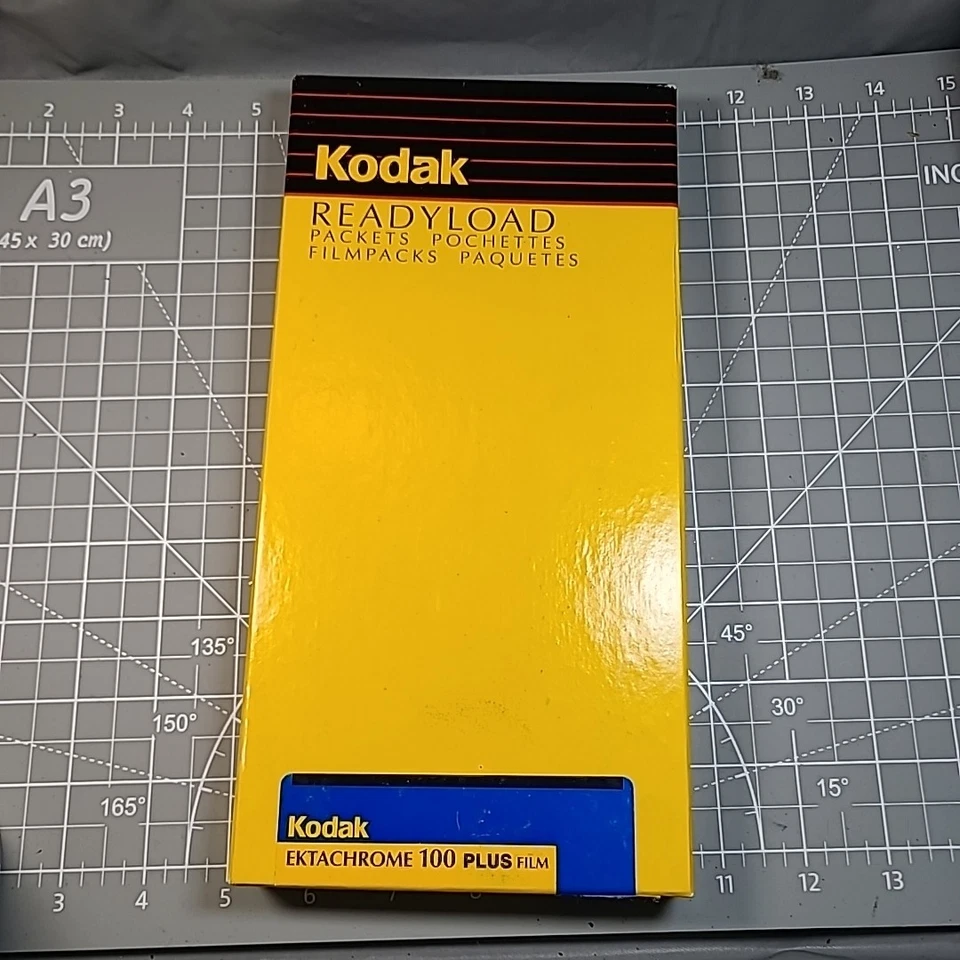 20 Sheet Kodak Professional Ektachrome 100 Plus 4x5 Readyload Film - EXP 04 1996 - Image 1 of 4