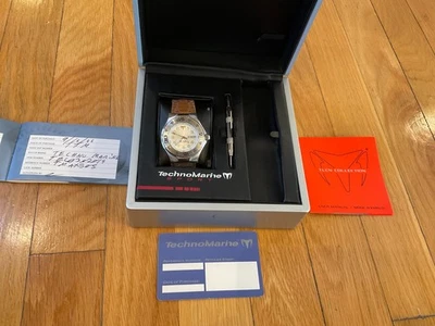 TechnoMarine Sport Apnea Watch TMAXS05 in Light Pink with Box Needs Battery - Image 1 of 4