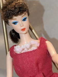 Barbie Puppe brünett blaue Augen 1958 1993 Malaysia Ohrringe bemalt Nägel - Bild 1 von 15
