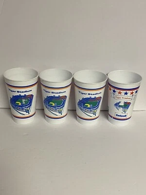 ЛОТ из 4 сувенирных пластиковых чашек Detroit Tigers Stadium HOF Bismarck Coca-Cola 20 унций - Изображение 1 из 4