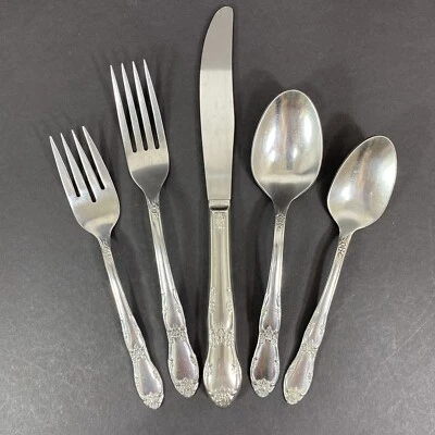 WMA Rogers Oneida FENWAY Flatware Stainless 5 Piece Place Setting Discontinued - Image 1 of 4