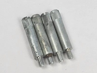 Tornillos de montaje de motor mezclador Hamilton Beach 40 DM 40DM 940 940DM 940S originales Foto 1 de 4