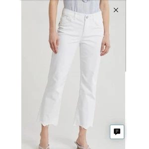 NWOT Democracy Scallop Hem Barely Boot Jeans in White SZ 18W - Picture 1 of 6