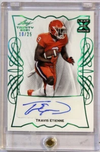 2021 Leaf Trinity - Travis Etienne #BA-TE1 Green Spectrum 18/25 (AU, RC) - Picture 1 of 3