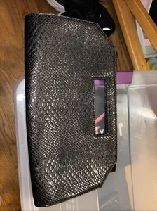 Express schwarze Kunstleder Clutch Handtasche Magnetverschluss Damen - Bild 1 von 6