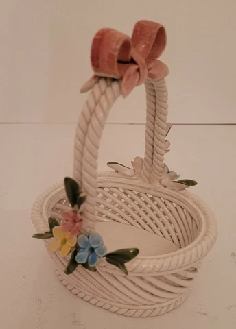 Capodimonte basket with floral details and bow, 5" H X 3.5" long Cover