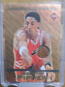SCOTTIE PIPPEN 1997 COLLECTORS EDGE #5 GAME USED BASKETBALL - Picture 1 of 3