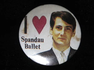 Spandau Ballet-Tony Hadley-I Love-Small-Button-80's Vintage-Rare - Picture 1 of 1