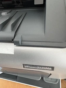 HP LaserJet P1006 stampante laser bianco nero - Foto 1 di 2