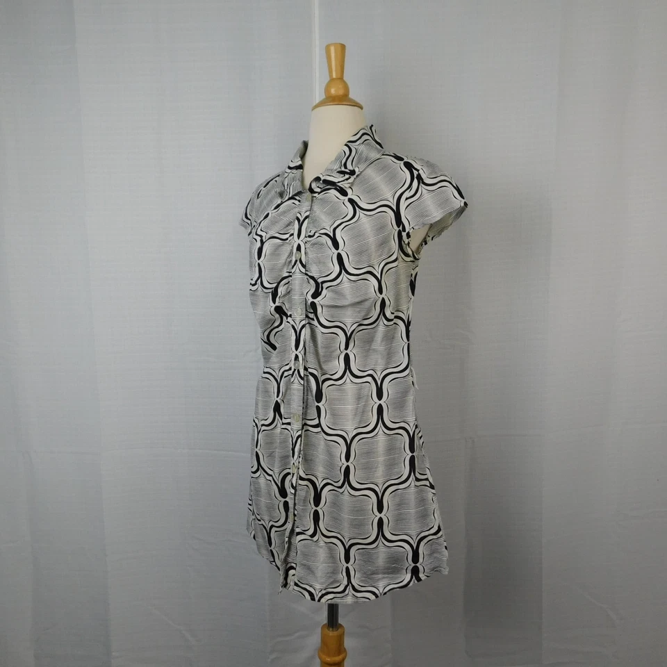 Vestido camisero Mossimo para mujer estampado abstracto con botones delanteros manga gorra - pequeño #5755 Foto 1 de 4