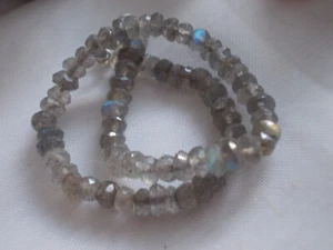 Zierliches Labradorit Armband, 4-4,5mm fac. Rondelle, 19,5 cm - Bild 1 von 2