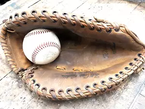 Vintage T.M.C. Model 241 First Baseman Baseball Glove Mitt Left Handed - Picture 1 of 5