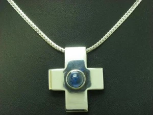 835 Argento Catena & 925 Sterling Ciondolo Croce Con Vetro Ricoperto / 80,0 CM - Foto 1 di 3