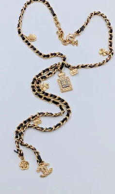 CHANEL CC Logo, Dije Perfume Coco, Collar Lariat Cadena Cuero 15""+8"" Largo Foto 1 de 4