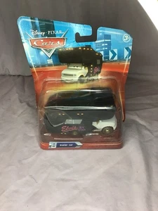 Neu versiegelt Disney Pixar Cars Elvis Wohnmobil - fehlende Deluxe/Mega Aufkleber - Regal Gebrauchsspuren - Bild 1 von 7
