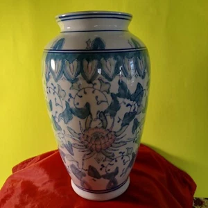 Rare Vintage Chinoiserie Ginger Jar Vase Flower/Vines Oriental Vase 11 inch - Picture 1 of 6