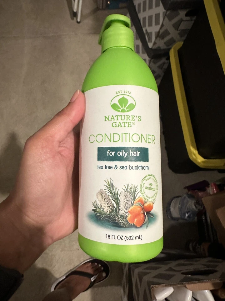 Nature's Gate Tea Tree Buckthorn Oily Hair Conditioner Vegan Pump 18 OZ - Image 1 of 3