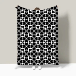 Hearts Love Pattern Warm Flannel Bedspread Throw Blanket Holiday Birthday Gift - Picture 1 of 28