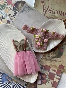 Blythe doll Clothes, outfit custom doll  blythe, Blythe sweater and Pink Dress - Picture 1 of 6