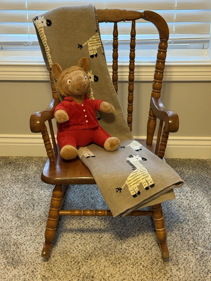 SOLO RECOGIDA LOCAL desde Santa Claus, IN.  Mecedora infantil de madera Oak Hill Foto 1 de 4