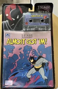 Cinta Batman Tale 'N' Casi Tengo '¡Im!  ¡Primera aparición Harley Quinn 1993! NUEVO - Imagen 1 de 10