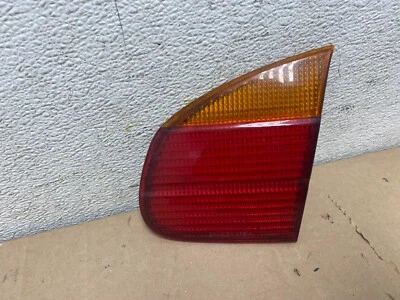 Luz trasera interior lateral derecha Chevrolet Prizm 1998 a 2002 pasajero derecho OEM J1511 Foto 1 de 4
