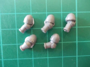 Warhammer 40K - 5 Brazos Izquierdos Veterano Vanguardia Marines Espaciales - 40k bits - Imagen 1 de 1