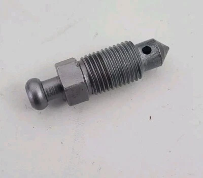 89-94 Geo Metro FRENO TRASERO PURGA VÁLVULA TAMBOR REPUESTOS 89 90 91 92 93 94 Foto 1 de 4