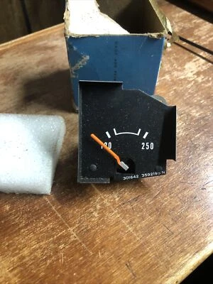 Dodge Dart Temperature Gauge 1972 a 1975 Plymouth Valiant Guster Nos 35921 Foto 1 de 4