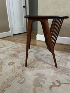 Mid Century Modern Magazine Table - Picture 1 of 2
