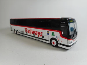 Iconic Replicas 1:87 Prevost X3-45 Bus Trailways USA - Picture 1 of 7