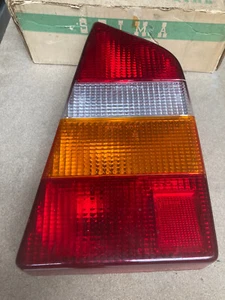 CITROEN CX - FEU ARRIERE DROIT COMPLET AVEC PORTE-LAMPES SEIMA 20.61.0 - NEU F - Imagen 1 de 5
