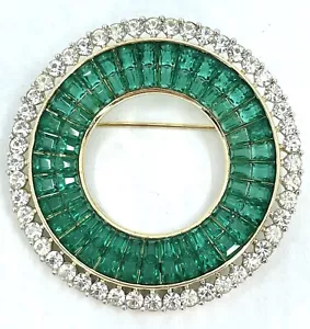 Crown Trifari Philippe Invisible Set Emerald Green Rhinestone Circle Brooch - Picture 1 of 6