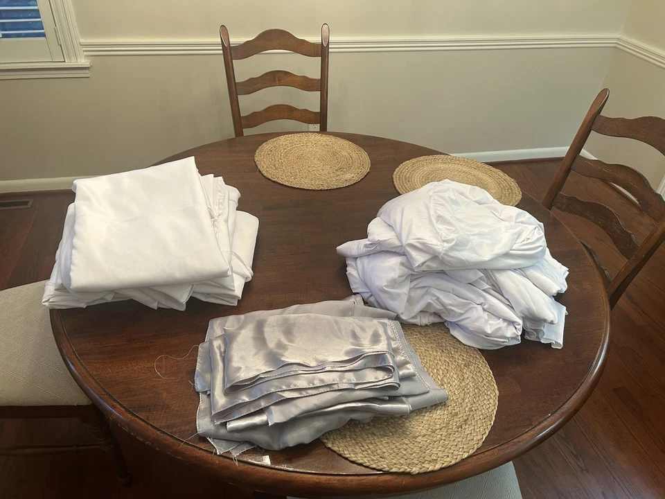 Tablecloths And Sashes Wedding - Image 1 of 1