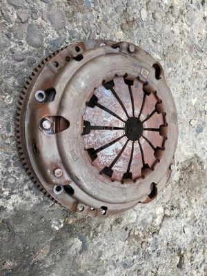 Fiat 500L Pop Star 2013 1,4 L gasolina 6 velocidades embrague manual y volante Foto 1 de 4