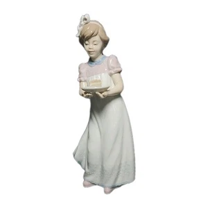 lladro 5429 Buon Compleanno Bambina con Nastro Bianco nei Capelli, Senza Scatola - Foto 1 di 7