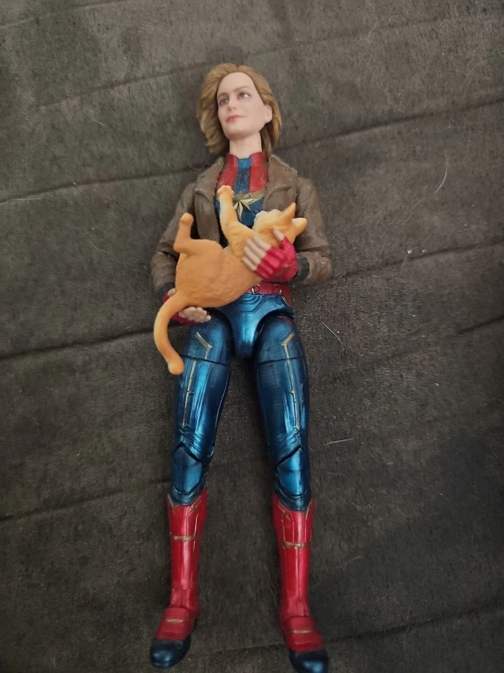Marvel Legends Captain Marvel Bomber Jacket 6" inch action figure Hasbro 2018 - Image 1 of 1