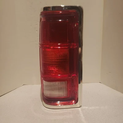 LUZ TRASEIRA LH * 1988 - 1995 DODGE DAKOTA * ACABAMENTO CROMADO - Imagem 1 de 4