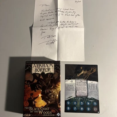 Arkham Horror Firmado por Richard Launius Lote La Cabra Negra del Bosque y Yig Foto 1 de 4