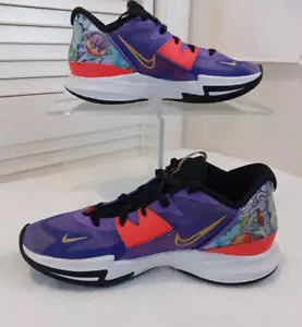 Nike Kyrie Low 5, para mujer, talla 7, negro, púrpura, zapatos de baloncesto, DJ6012-002 - Imagen 1 de 13